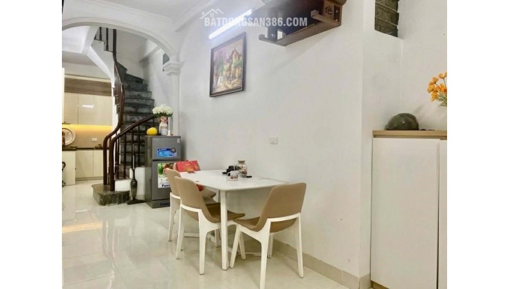 BÁN NHÀ HỒ BA MẪU GẦN CÔNG VIÊN THỐNG NHẤT_34m2_4 TẦNG NHÀ ĐẸP THOÁNG MÁT_VỀ Ở NGAY_nhỉnh 6 tỷ